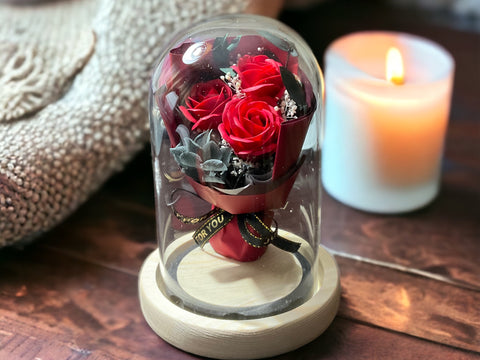 Mini flower bouquet in glass dome with LED